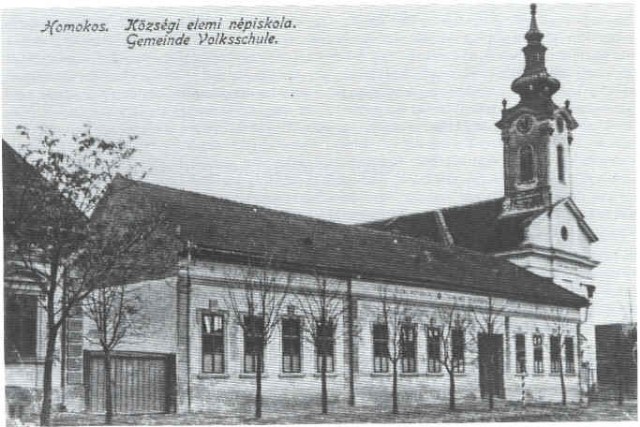 Mramoraker Kirche und Schulhaus